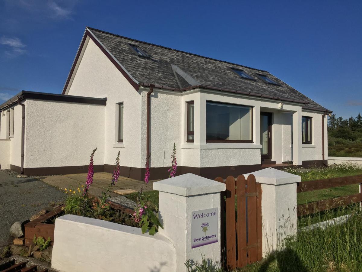 Skye Getaways Self Catering Accommodation Dunvegan  Bagian luar foto