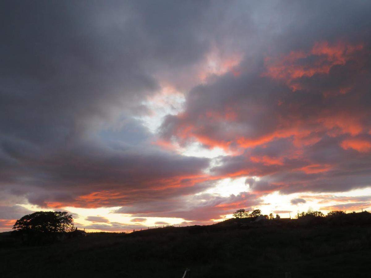 Skye Getaways Self Catering Accommodation Dunvegan  Bagian luar foto