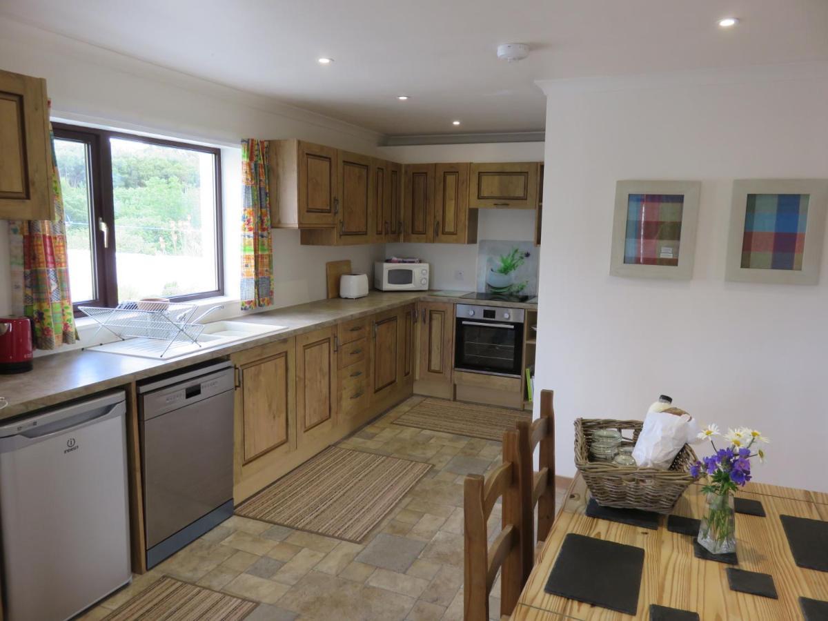 Skye Getaways Self Catering Accommodation Dunvegan  Bagian luar foto