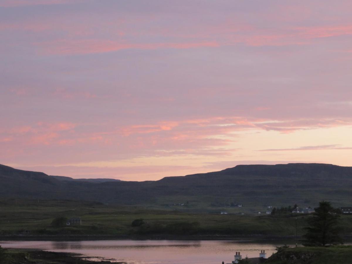 Skye Getaways Self Catering Accommodation Dunvegan  Bagian luar foto