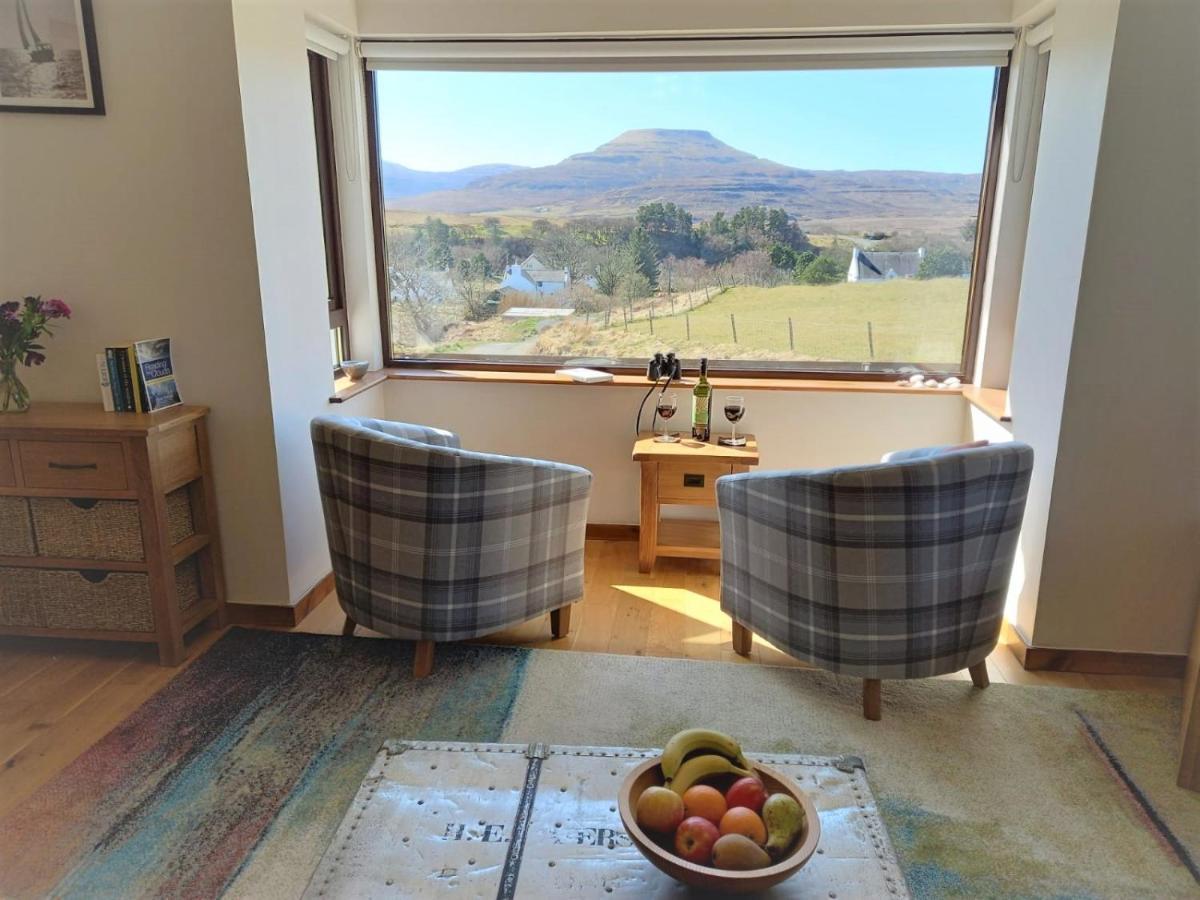 Skye Getaways Self Catering Accommodation Dunvegan  Bagian luar foto
