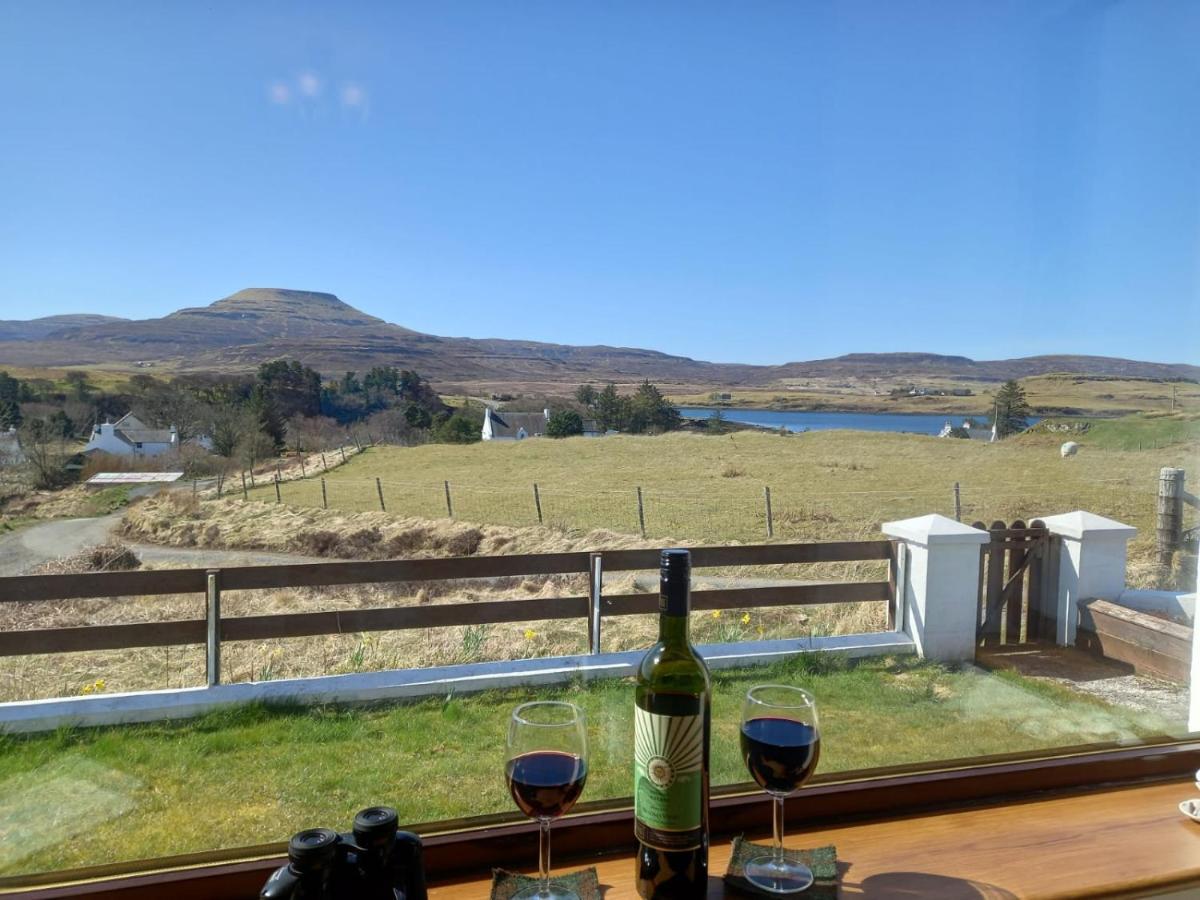 Skye Getaways Self Catering Accommodation Dunvegan  Bagian luar foto